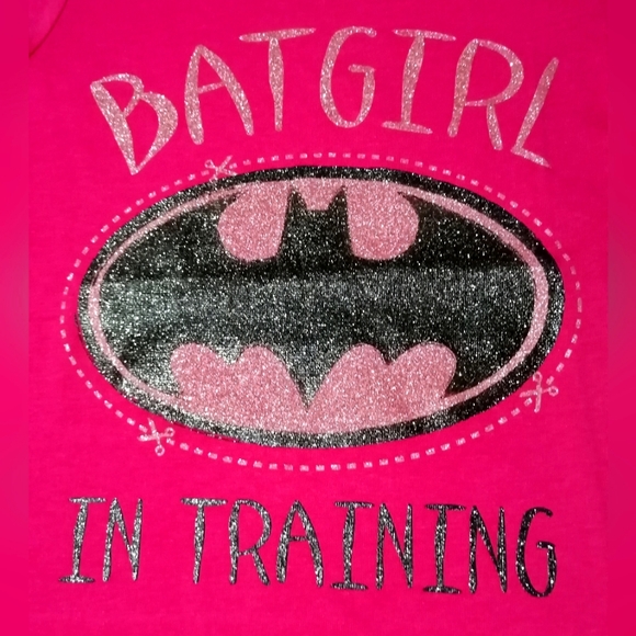🔥SALE🔥 Batgirl DC Comics Sparkly Girl's T-shirt Tee NWT Size 2T - Picture 2 of 5